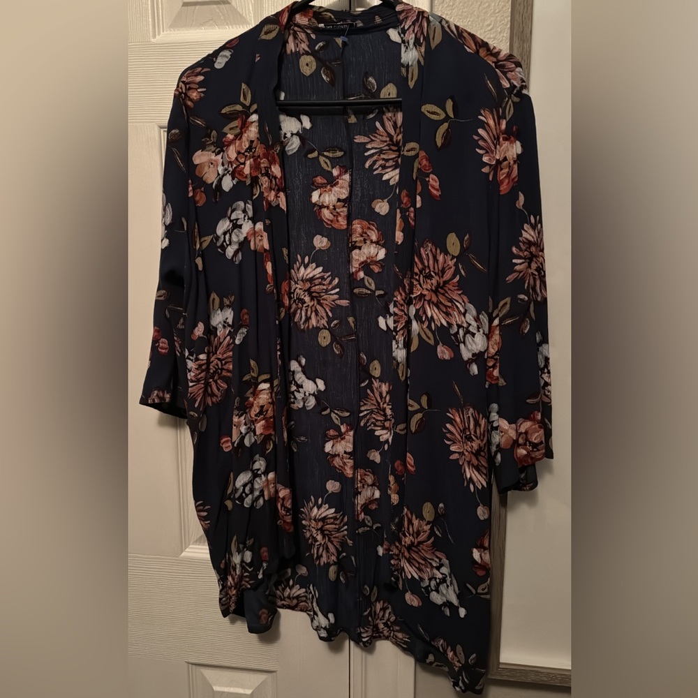 Large navy floral Kimono